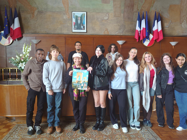 Deutsche und franz&ouml;sische Sch&uuml;ler und Sch&uuml;lerinnen 